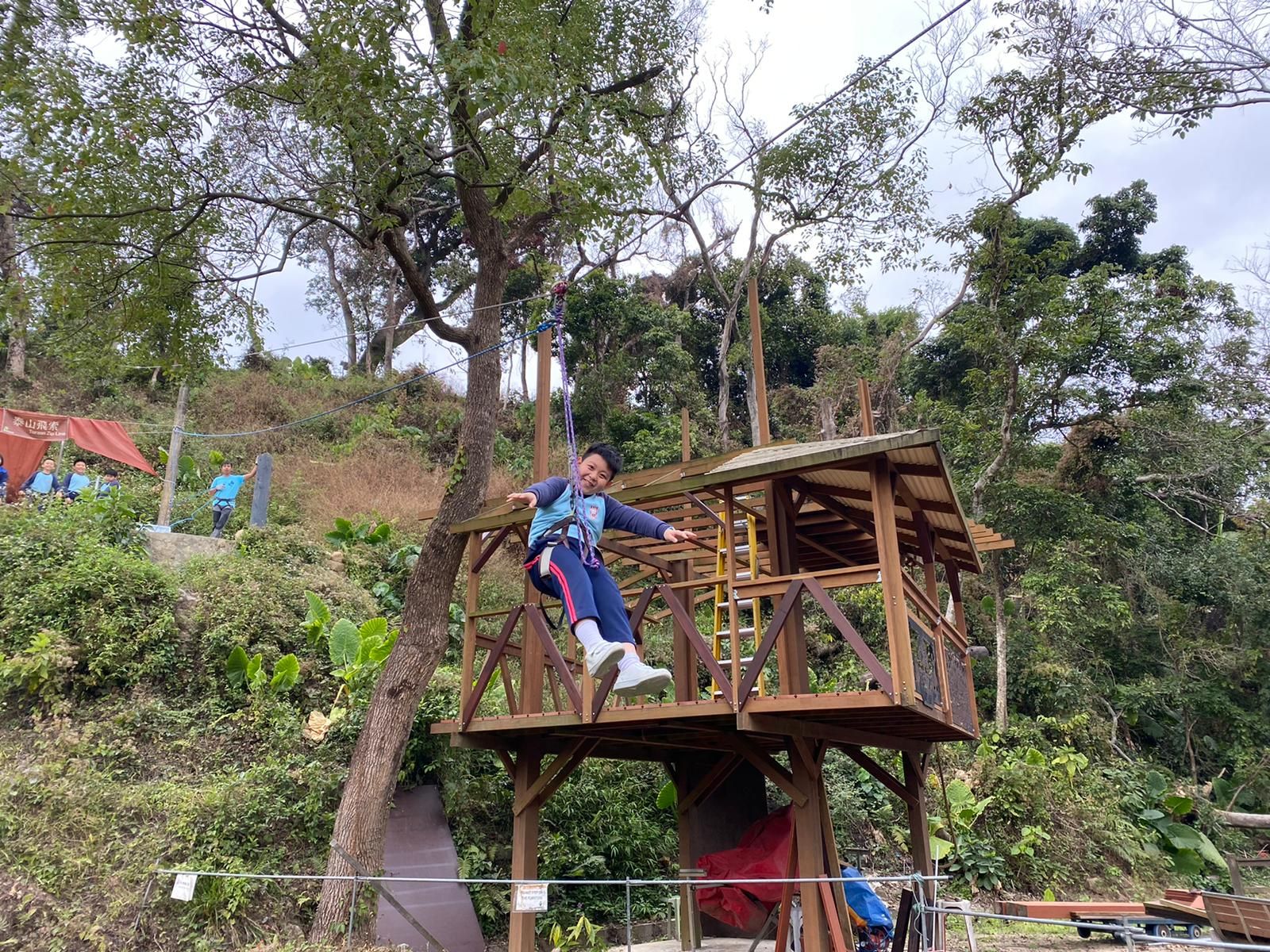 slide-0 slide